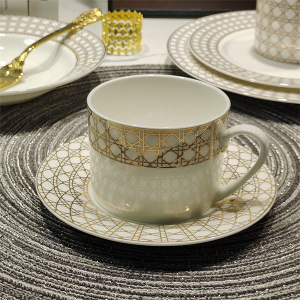 섬네일: 디올 그릇셋트  (  무료 배송  )