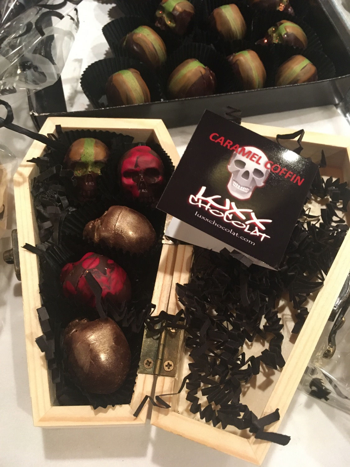 COFFIN OF SKULLS 5 - DAIRY-FREE, VEGAN