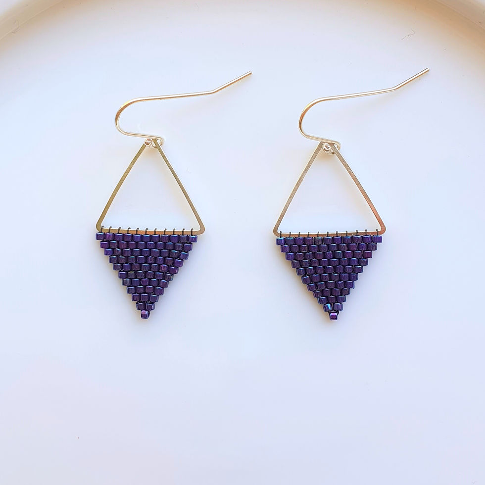 עגילי משולש סגול מטאלי