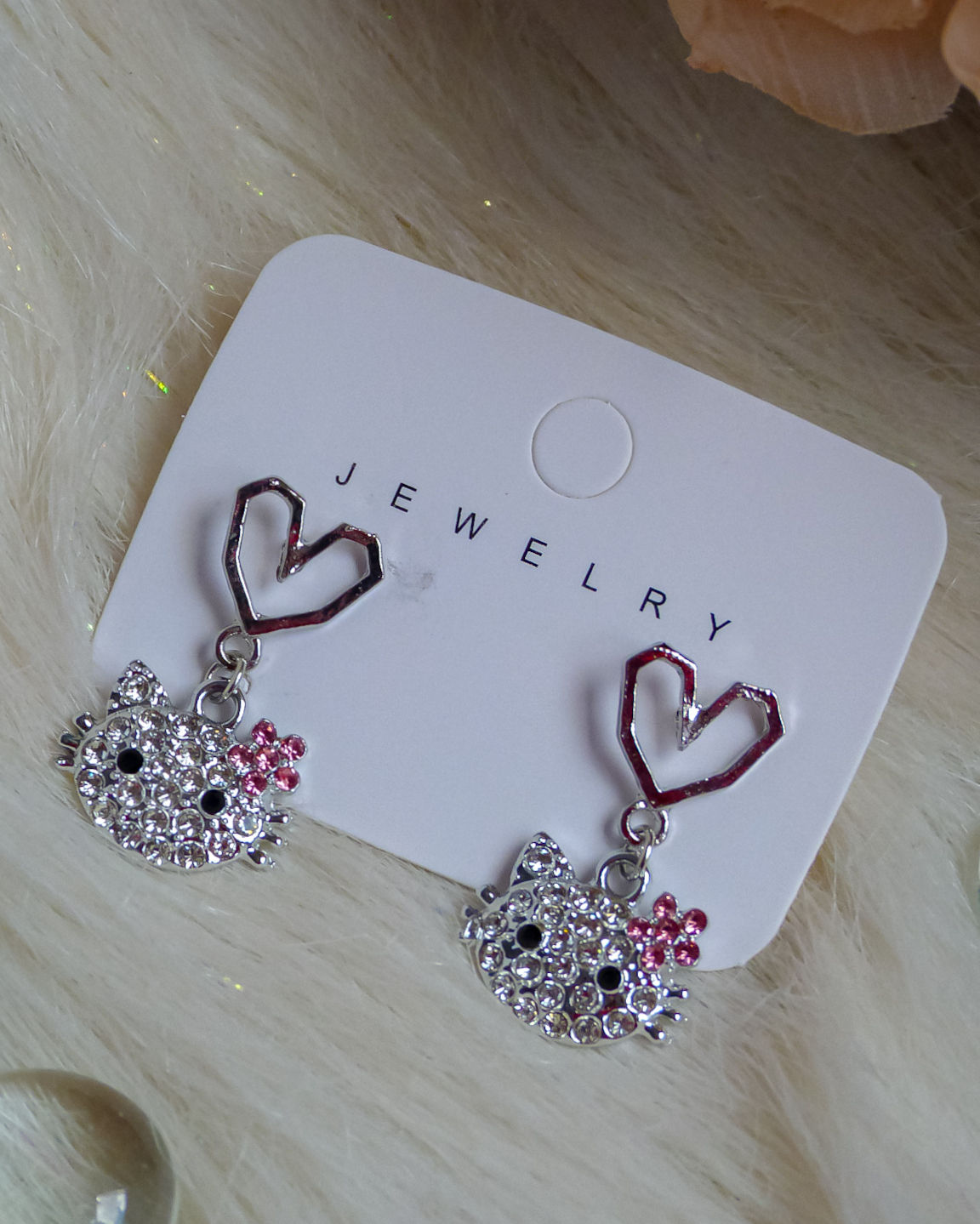 ARETES HELLO KITTY
