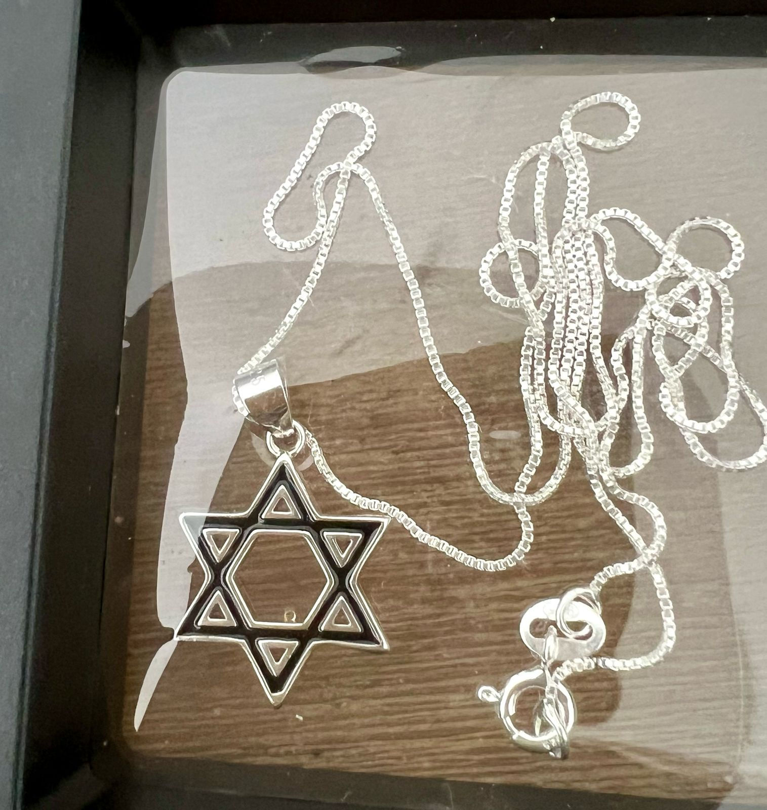  Pingente Estrela de David de prata com corrente. 