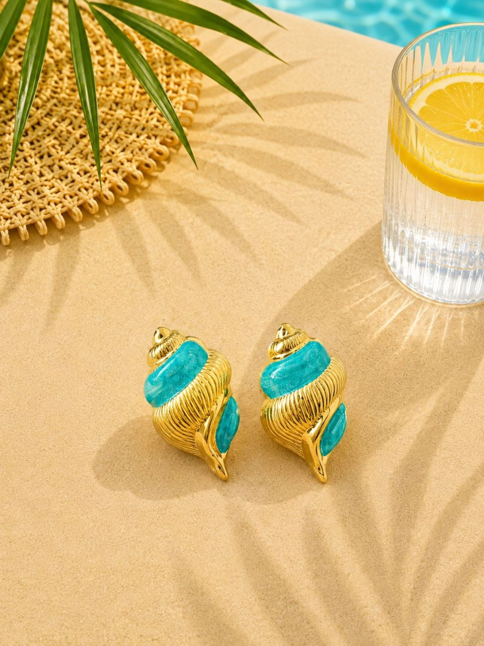 Thumbnail: Shell Earring