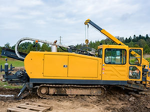 Horizontal directional drilling technology. Drilling machine work process. Trenchless layi