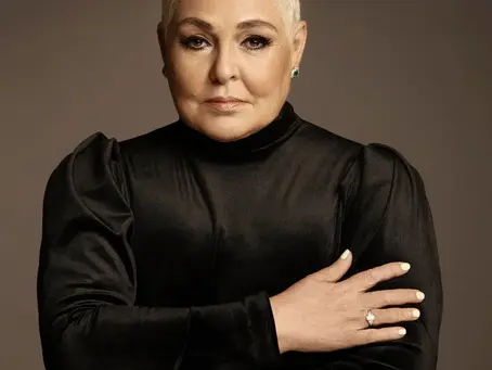 Después de una larga carrera, Lupita D’Alessio se despide de los escenarios, ¡estas son las fechas de sus últimos conciertos!🎶📆👋🏻