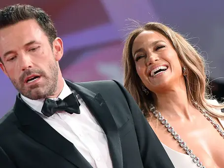 JLo ha decidido hacer oficial su separación con Ben Affleck solicitándole el divorcio🥹💔
