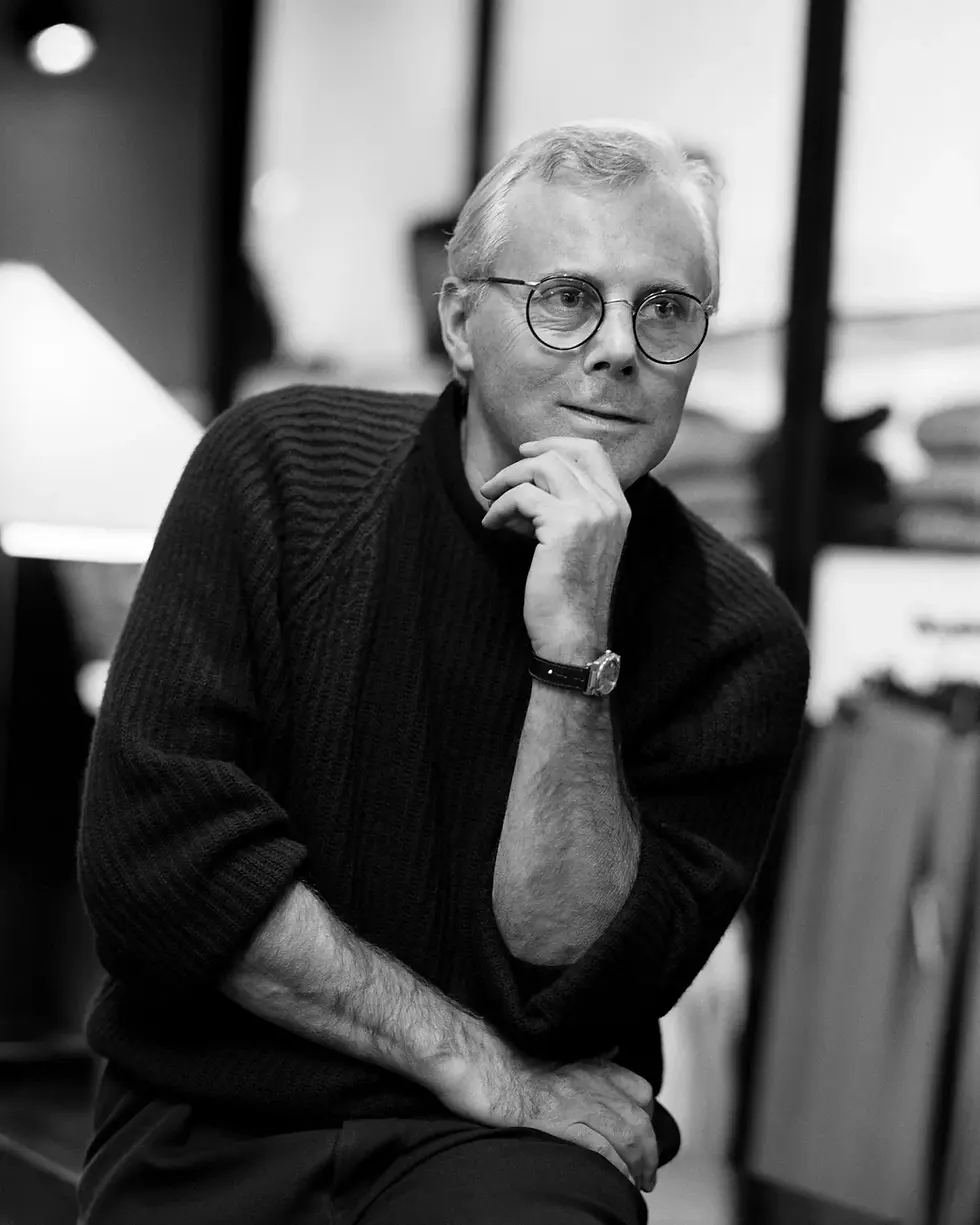 🎙️👔🎬 ¡Giorgio Armani tendrá su primera serie biográfica oficial! Un proyecto que contará con el respaldo directo de su casa de moda ✨🇮🇹