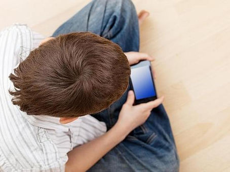 🇦🇺🚫 Australia se convierte en el primer país del mundo en prohibir redes sociales para menores de 16 años 📵👶
