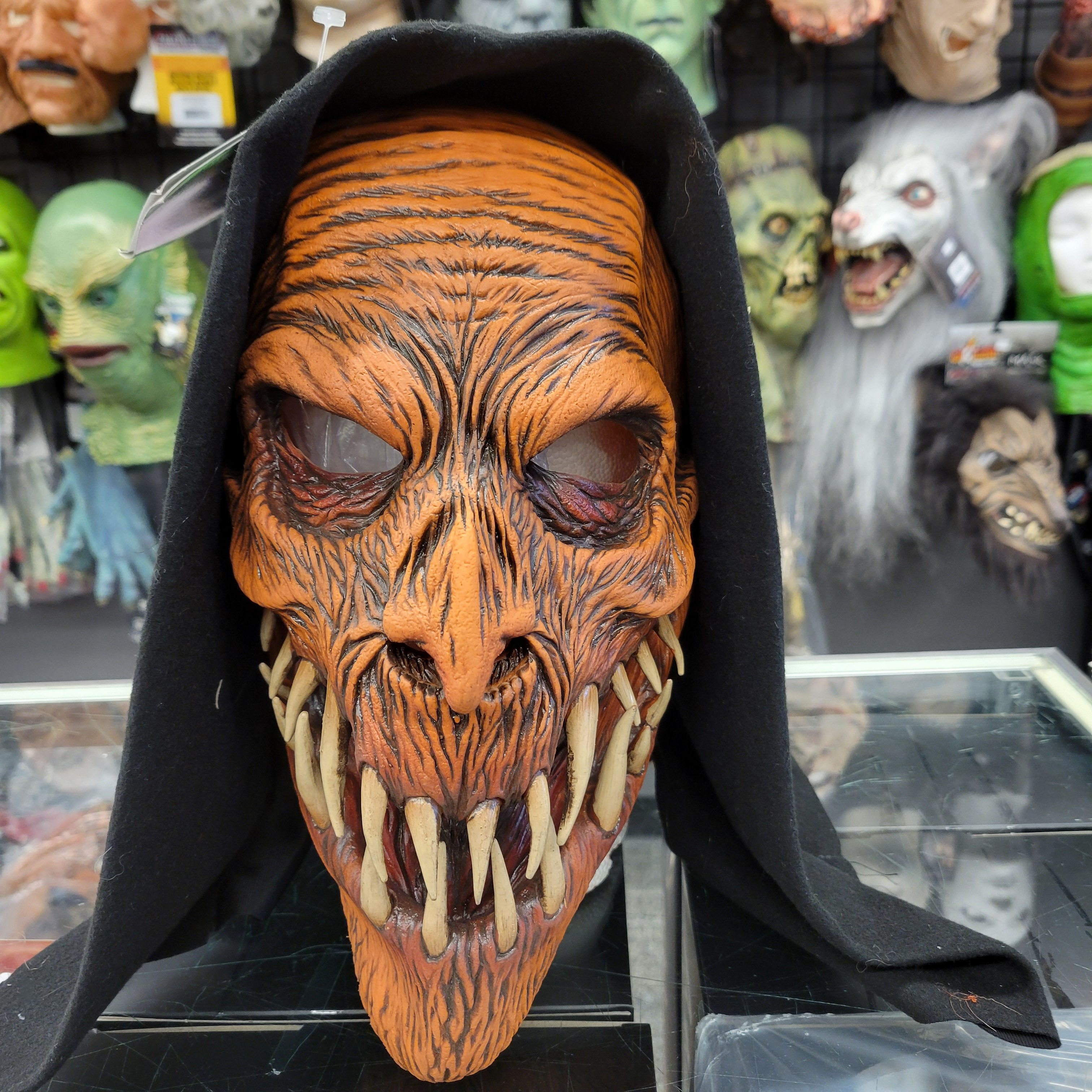 Victum Demoan Custom Zagone Mask