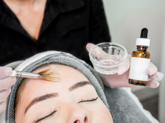 Close up of beautician (cosmetologist) a