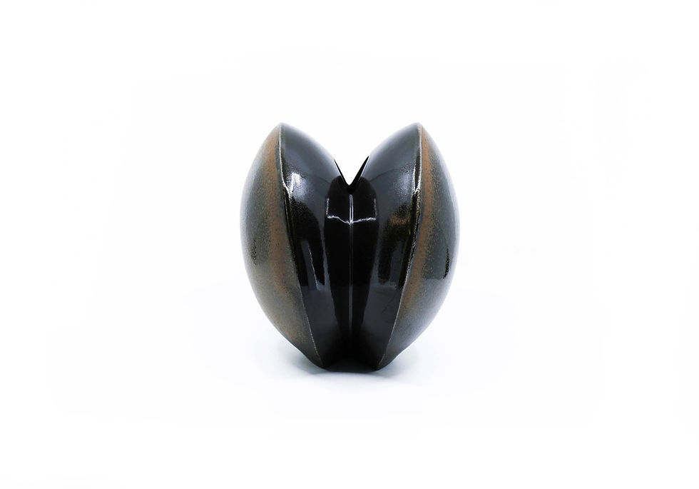 Thumbnail: Tani 15. Macaroon Vase