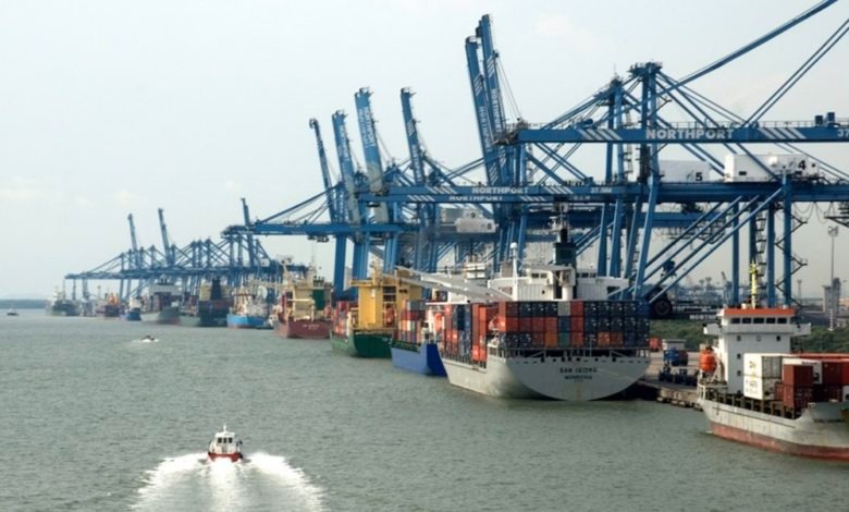 Maritime Anti-Corruption Network’ün Siemens Integrity Initiative desteğiyle Endonezya, Malezya ve Almanya’da hayata geçirdiği üç yıllık “Transparent Trade Routes” programının kapsamı, araçları ve denizcilik tedarik zincirlerinde şeffaflık hedeflerinin detaylı özeti