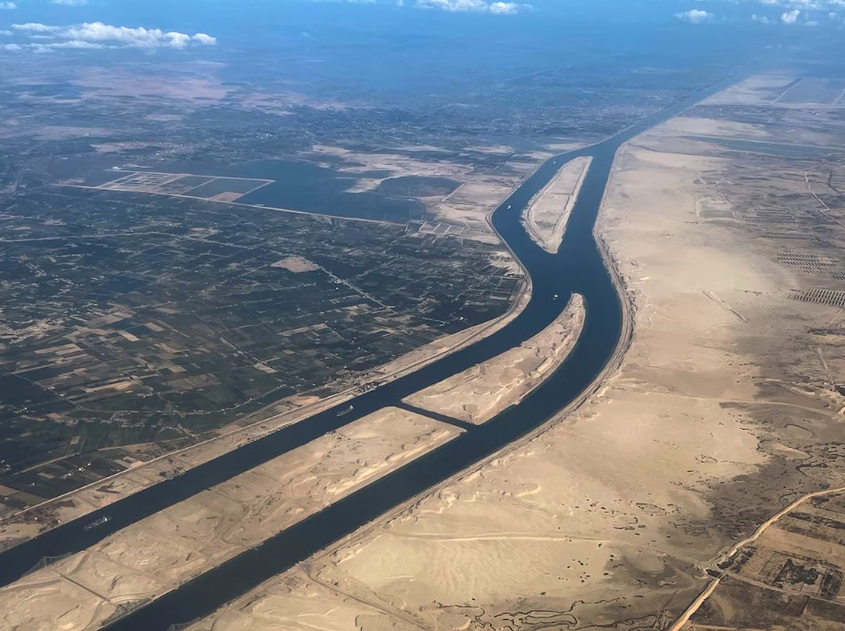 Mısır, Yeni Süveyş Kanalı Uzantısının Deneme Geçişini Tamamladı