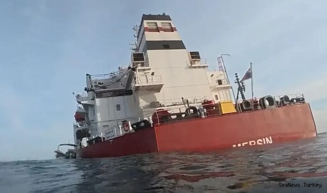 M/T Mersin tankerinin Dakar açıklarında dört dış patlama yaşaması sonrası Beşiktaş Shipping’in tüm Rusya bağlantılı operasyonları sonlandırması, güvenlik riski değerlendirmesi ve tedarik zinciri etkilerinin detaylı özeti