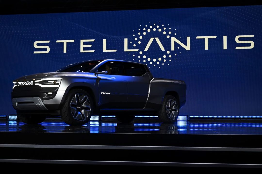 Stellantis, Trump Tarifeleri Tehdidi Altında Meksika'dan Uzaklaşmayı Düşünüyor