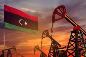 Libya'da Protestolar Doğu Limanlarında Petrol Sevkiyatını Durdurdu