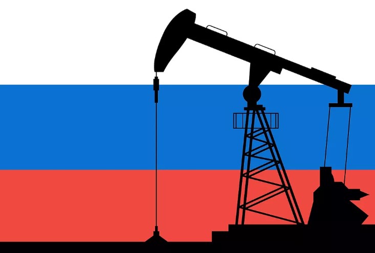 Reliance Industries has ceased purchasing Russian crude oil due to EU restrictions on Russian oil taking effect in 2026 and US sanctions on Rosneft–Lukoil. This decision is viewed as a critical turning point in US–India trade relations and global oil flows.
