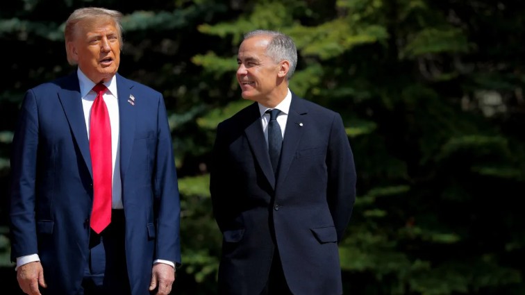 ABD Başkanı Donald Trump, Kanada ile yürütülen ticaret görüşmelerinin askıya alınmasının ardından ithal ürünlere %10 oranında ek gümrük vergisi uygulamayı planladığını duyurdu. Gerginlik, Ontario hükümetinin Ronald Reagan’ın 1987 tarihli konuşmasından alınan kesitlerle hazırladığı anti-tarife reklam kampanyası sonrasında tırmandı.