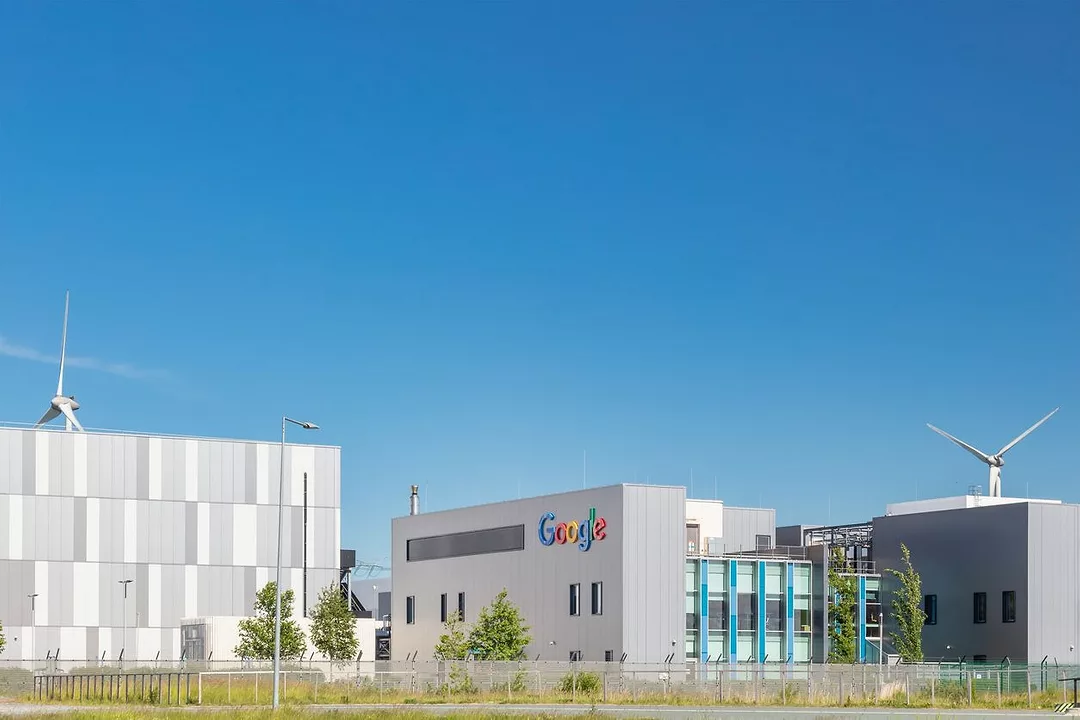 Alphabet to Build $15 Billion Data Center in India