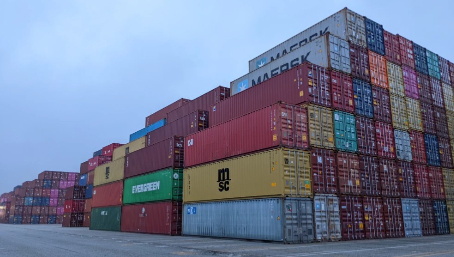 ABD Limanlarında Yük Hacmi: Deniz Taşımacılığı Trendleri Nasıl Şekilleniyor?