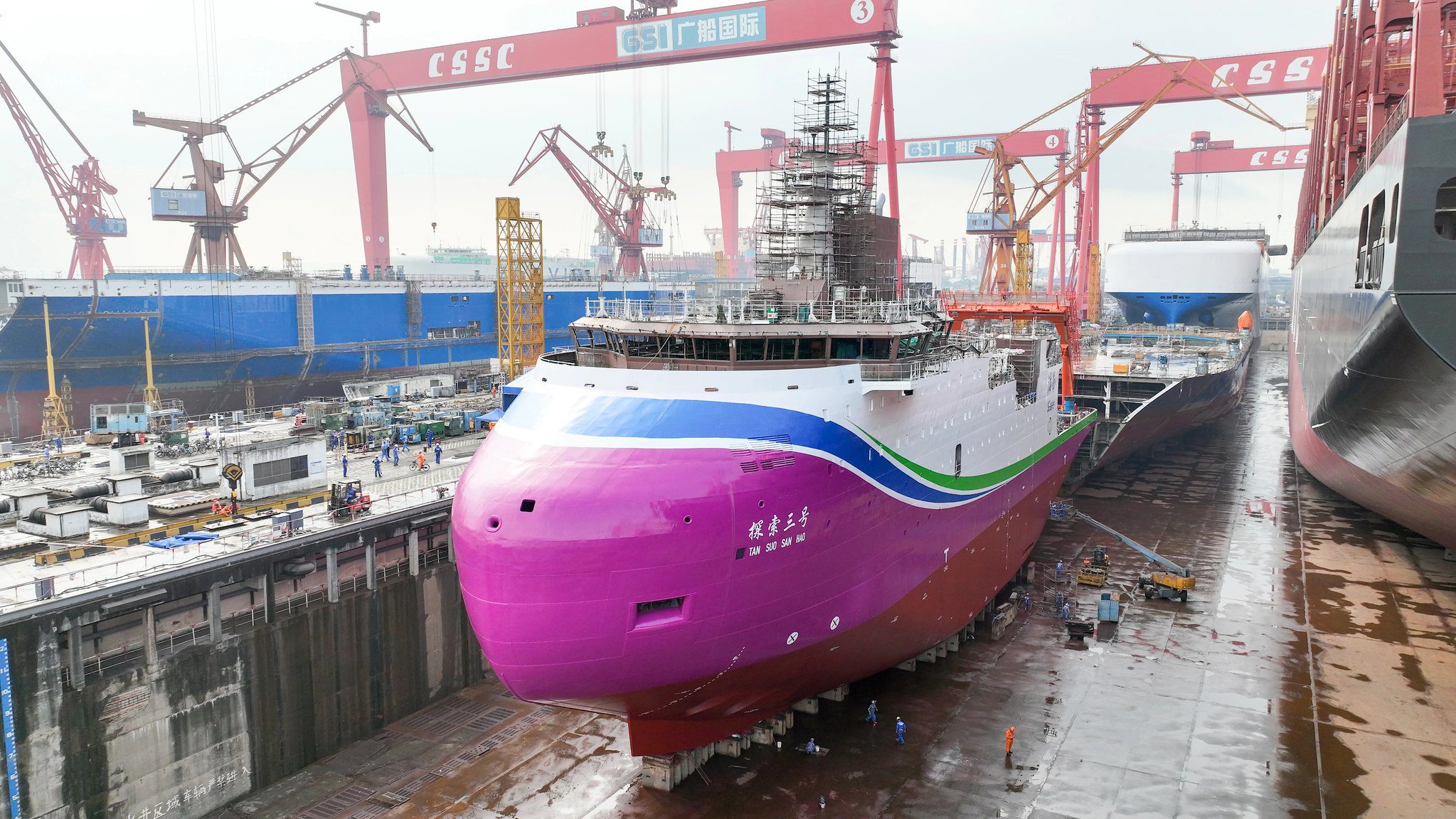 Çin, Arktik Araştırma Gemisi Teslim Etti