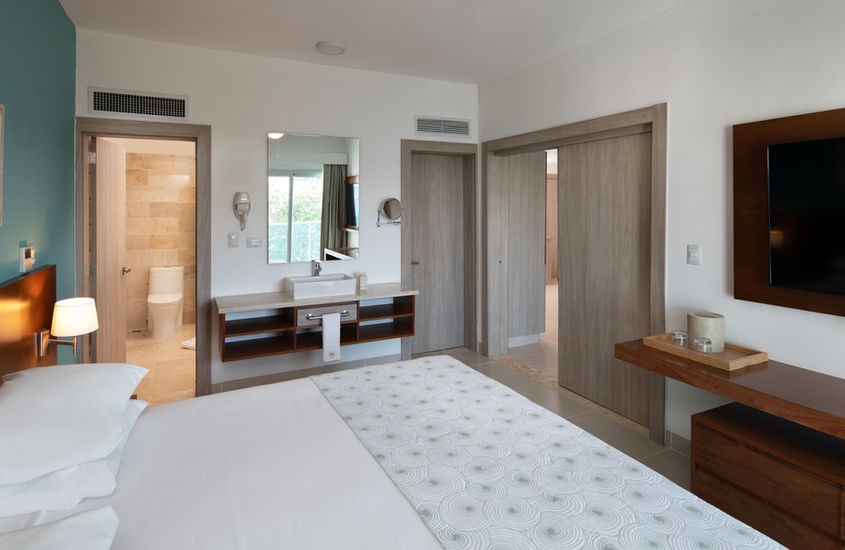 Imperial Suite bedroom with private bath