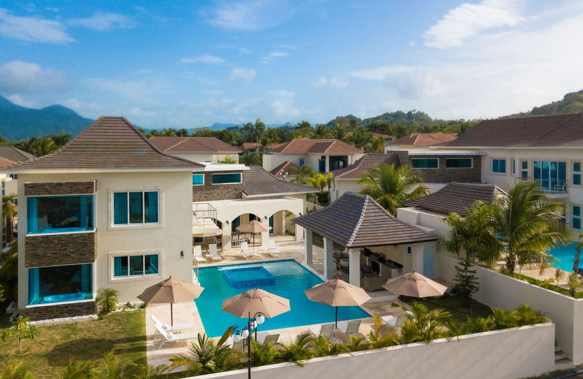 Royal Villas exterior