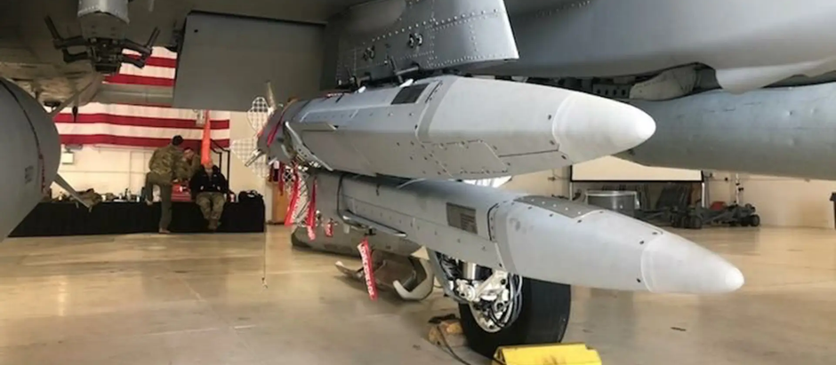 A-10 CAN CARRY A HECK OF A LOT OF WEAPONS