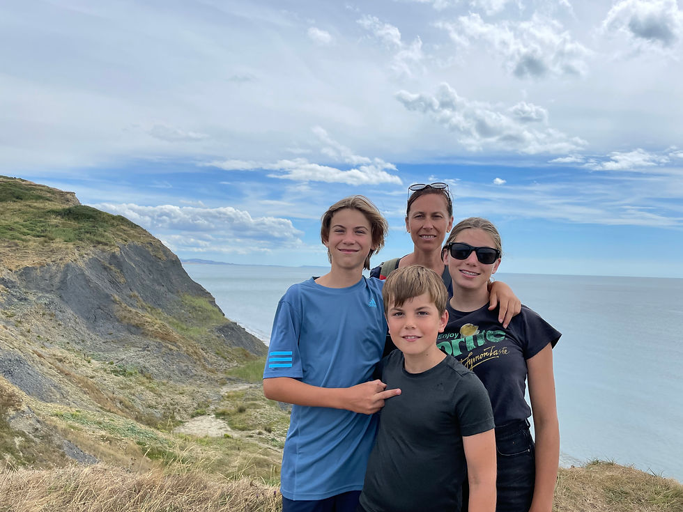 Mijn gezin tijdens een zonnige dag aan zee