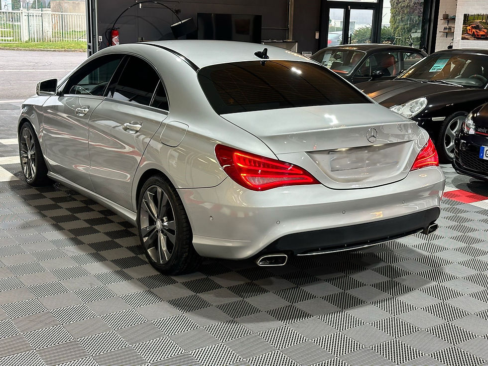Miniature : Mercedes Classe CLA 250 SENSATION 7G-DCT
