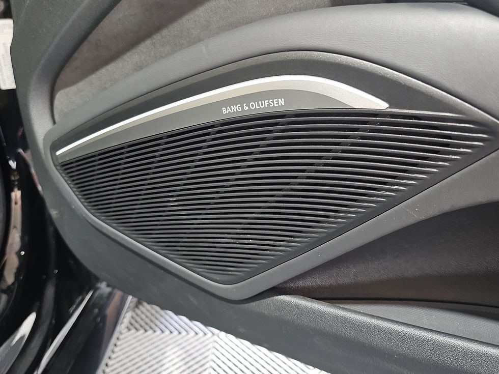 Miniature : Audi TT (8S) S-Line 2.0 TFSI 230 Quattro S-Tronic