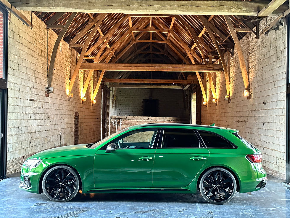 Miniature : AUDI RS4 - 450 CV -