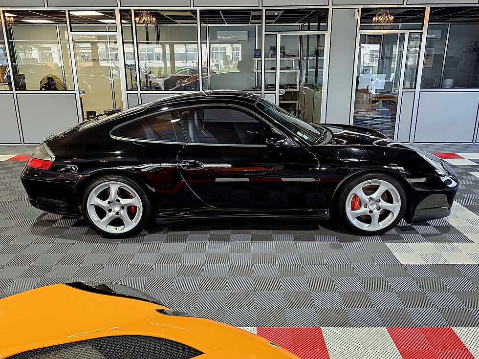 Miniature : Porsche 911 (996) Carrera 4S BVM6