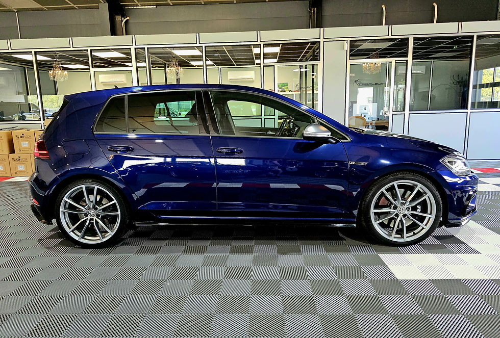 Miniature : VOLKSWAGEN GOLF R 300  DSG 7.5