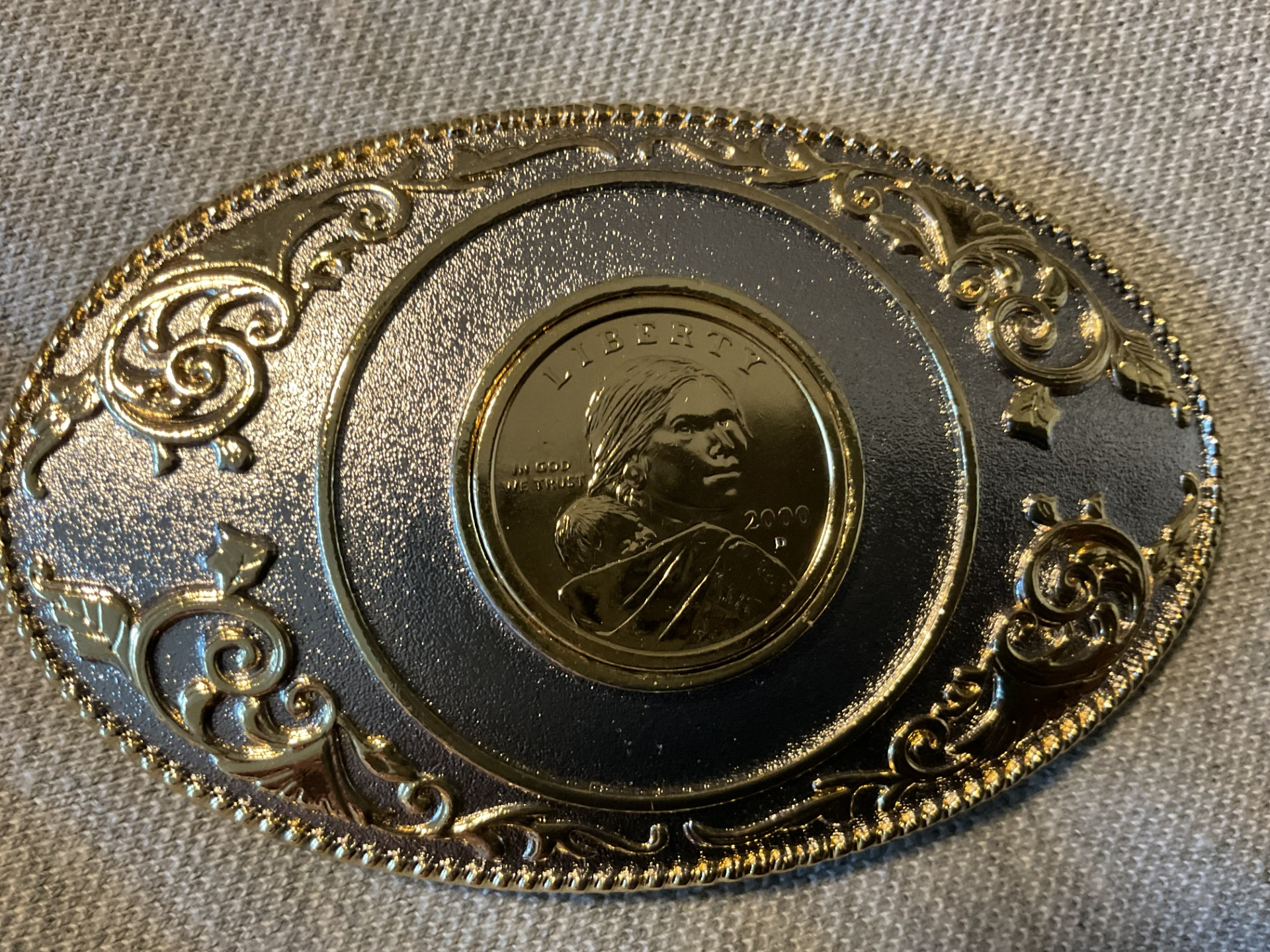 15 - Belt buckle with 2000 D Sacagawea Dollar