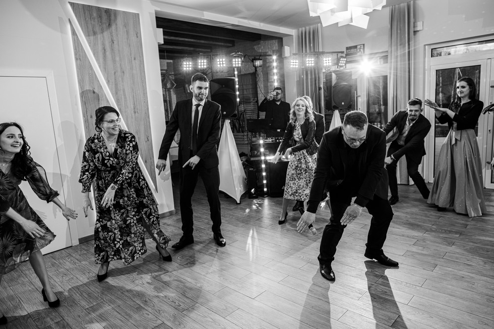 Fotograf Mińsk Mazowiecki, zdjęcia ślubne Mińsk Mazowiecki, wesele mazowsze, sala weselna w Brzozach, przygotowania pary młodej, ślub kościelny, wesele Mińsk Mazowiecki, fotografia ślubna