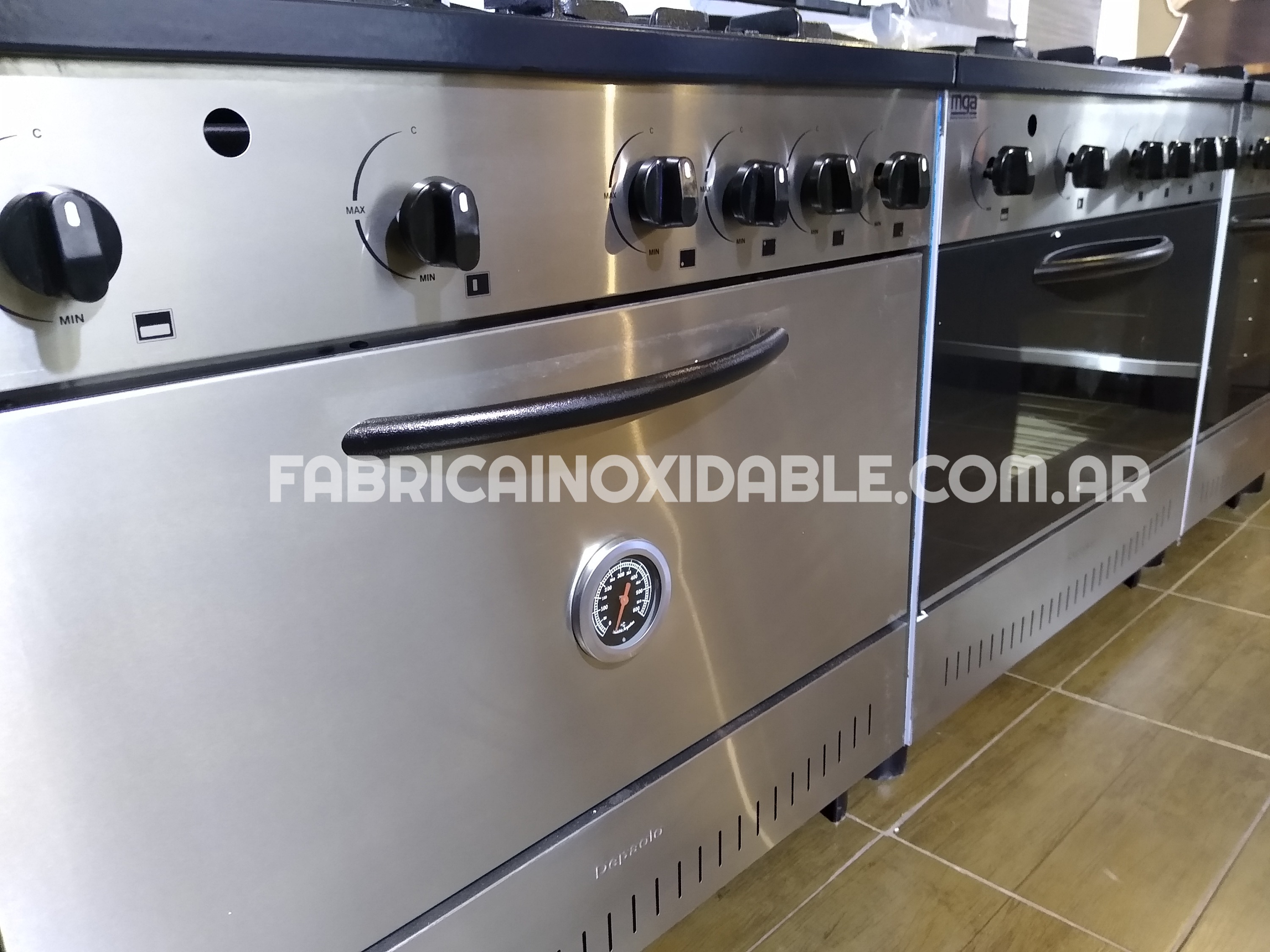 Cocina industrial | 4 hornallas + Plancha bifera | Depaolo
