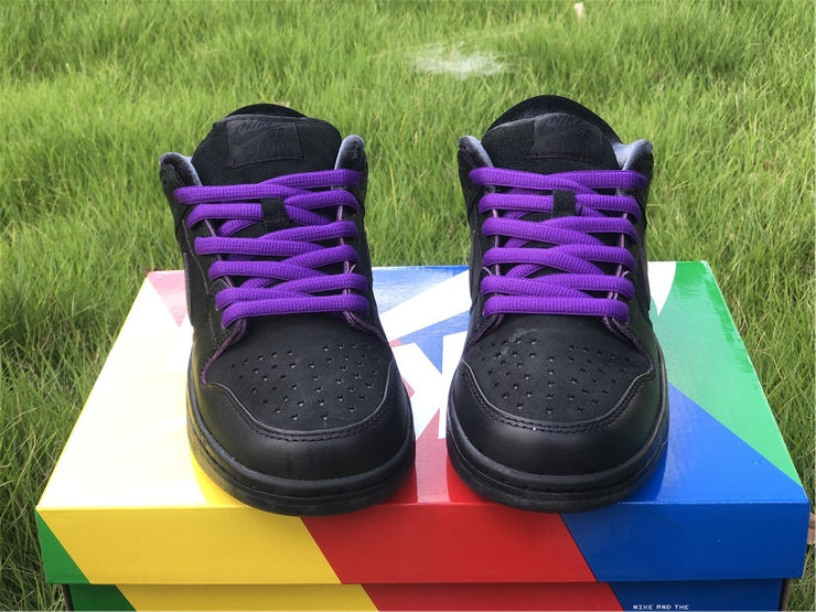 Thumbnail: FAMILIA X NIKE DUNK SB LOW FIRST AVENUE