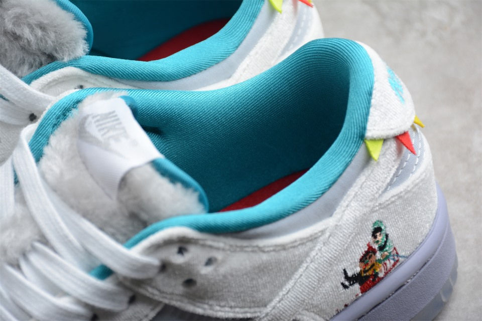 Thumbnail: NIKE DUNK SB LOW ICE CHRISTMAS