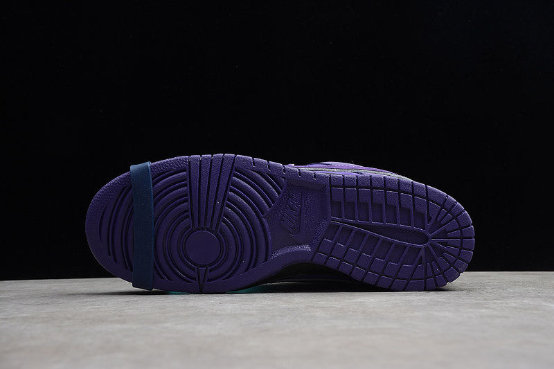 Thumbnail: NIKE DUNK SB LOW PURPLE LOBSTER