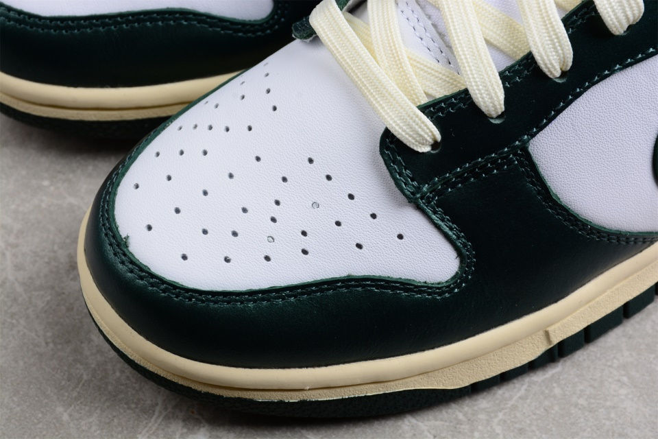 Thumbnail: NIKE DUNK SB LOW VINTAGE GREEN