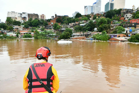 Nível do Rio Paraná pode chegar a 121 metros nesta quarta-feira (14)