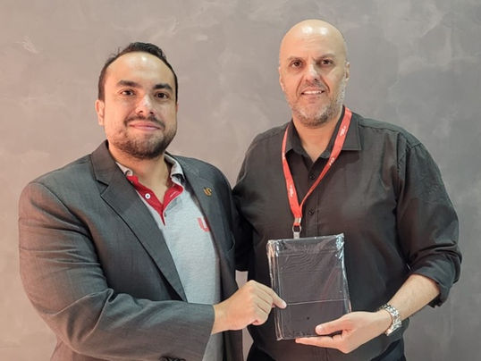 Reconhecimento e Ética: Unipar Homenageia o Analista Político Marcio Nolasco em Cianorte