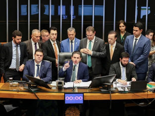 PODRIDÃO  DA MÁFIA DO CONGRESSO - Tirar dinheiro da educação e da previdência para inflar emendas em R$ 11,5 bi em 2026 , ano eleitoral - VERGONHA NACIONAL