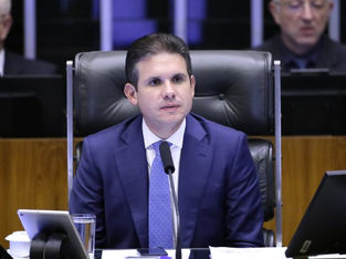 Motta reclama de despacho de Dino sobre emendas e mira governo