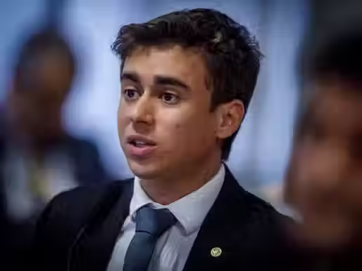 Juiz manda X apagar post em que Nikolas chama PT de 'Partido dos Traficantes'