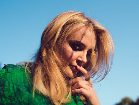 NASHVILLE LIFELINE: HOW BOB DYLAN SAVED EMMA SWIFT FROM HERSELF