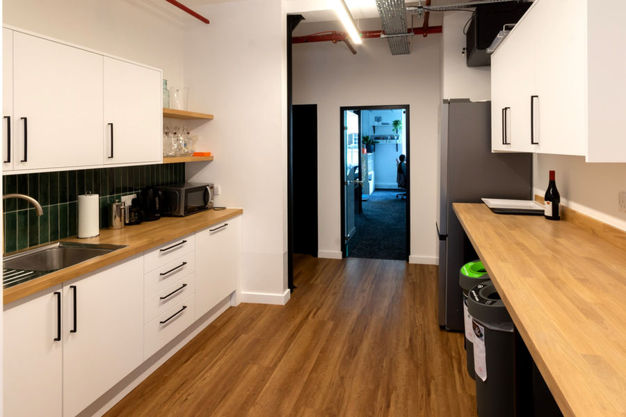 Team London Bridge, Commfloor Ecolay70, Loselay LVT