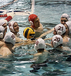 waterpolohuddle.jpg