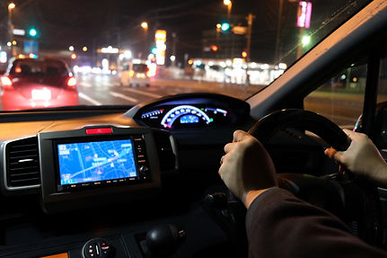 プロのドライバーが運転します