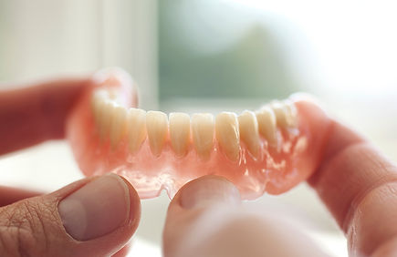 入れ歯製作・調整修理